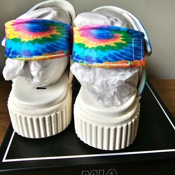NEW IN BOX MIA MARI MTY RUBBER TIE DIE STYLE SANDALS STRAPPY SIZE 8.5 - Picture 4 of 11